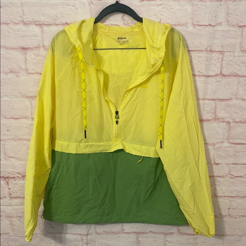Marmot women’s anorak hooded windbreaker